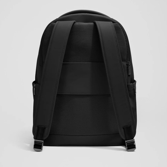 Away The Commuter Backpack - Picture 2 of 14